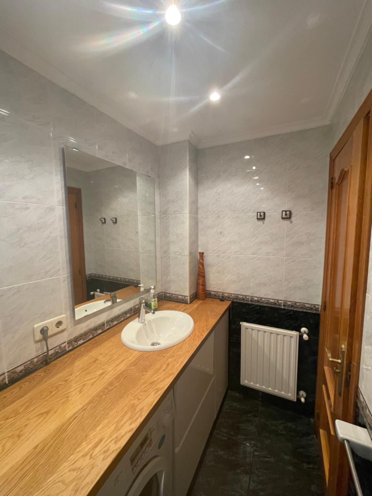 Apartamento Avenida de Toro Llanes Bagian luar foto